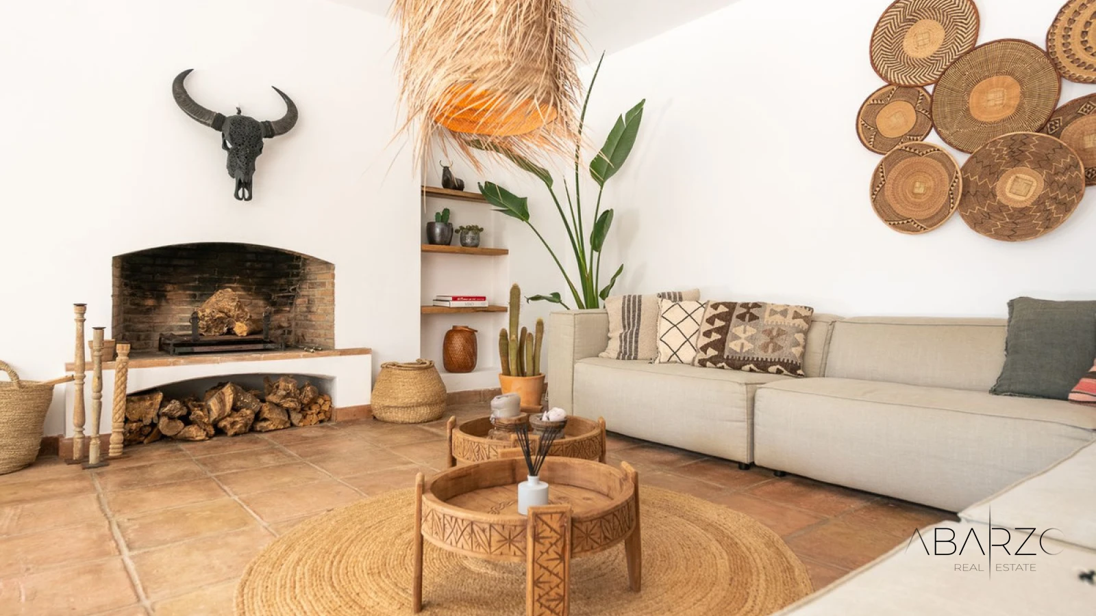 Villa con jardines privados maduros en Las Chapas, Marbella — interior, Marbella East, Marbella (9 of 43)