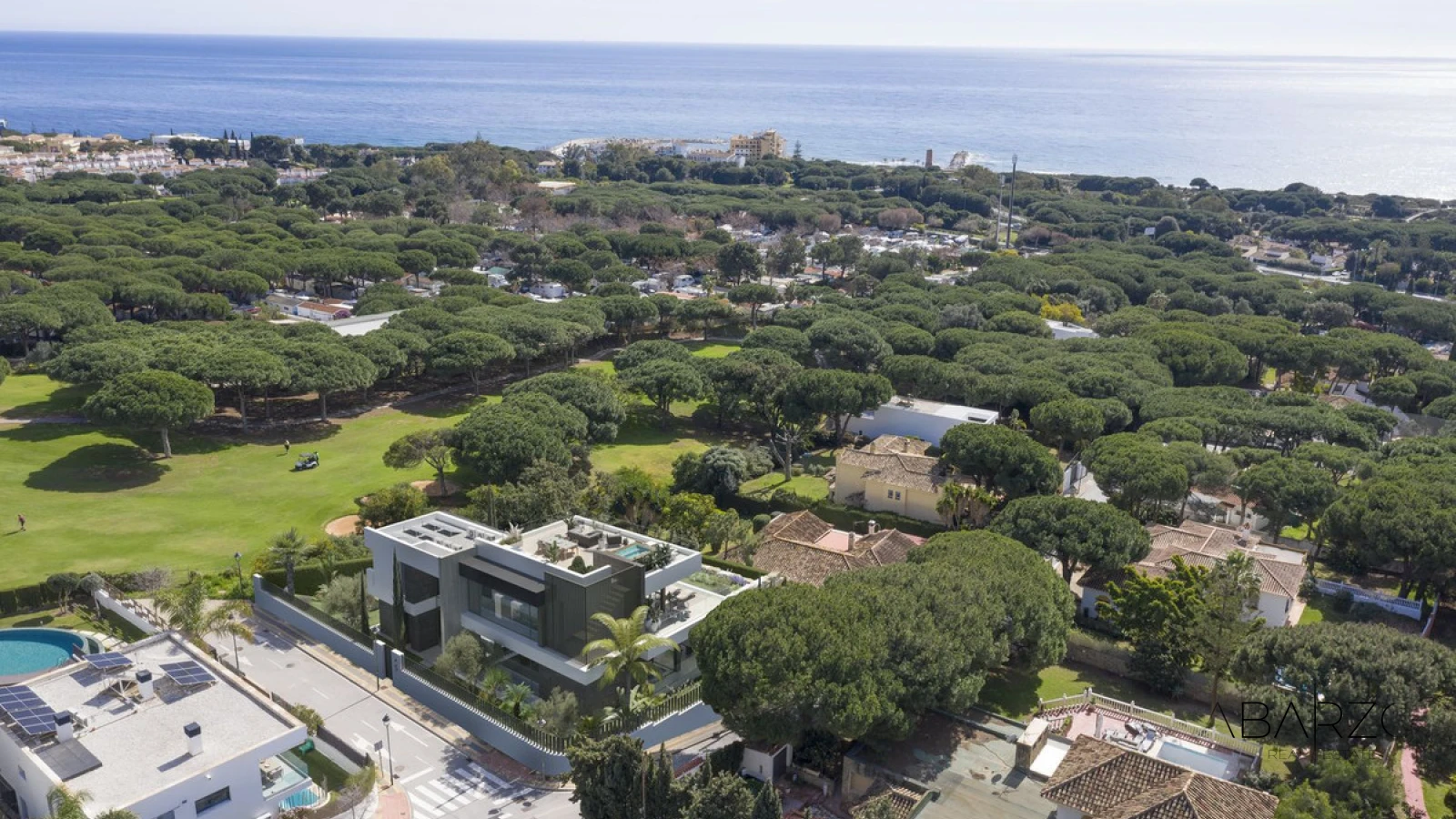 Villa espectacular en Artola Alta con vistas al golf y al mar — interior, Marbella East, Marbella (10 of 11)