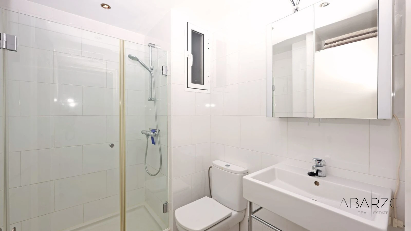 Charming 3-Bedroom Apartment in Marbella Center with Terrace and Near Beach — interior, Marbella Centro, Marbella (19 of 19)
