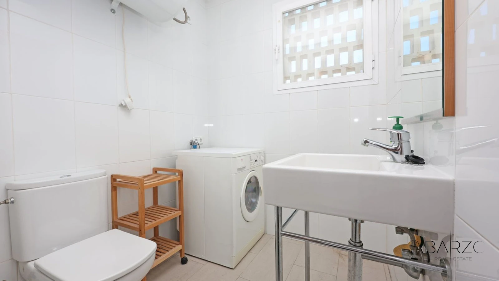 Charming 3-Bedroom Apartment in Marbella Center with Terrace and Near Beach — interior, Marbella Centro, Marbella (5 of 19)
