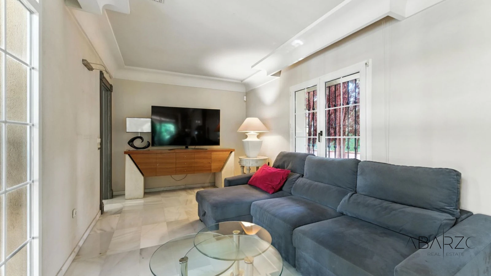 Villa andaluza con piscina y vistas panorámicas en Marbella — interior, Marbella Centro, Marbella (9 of 43)