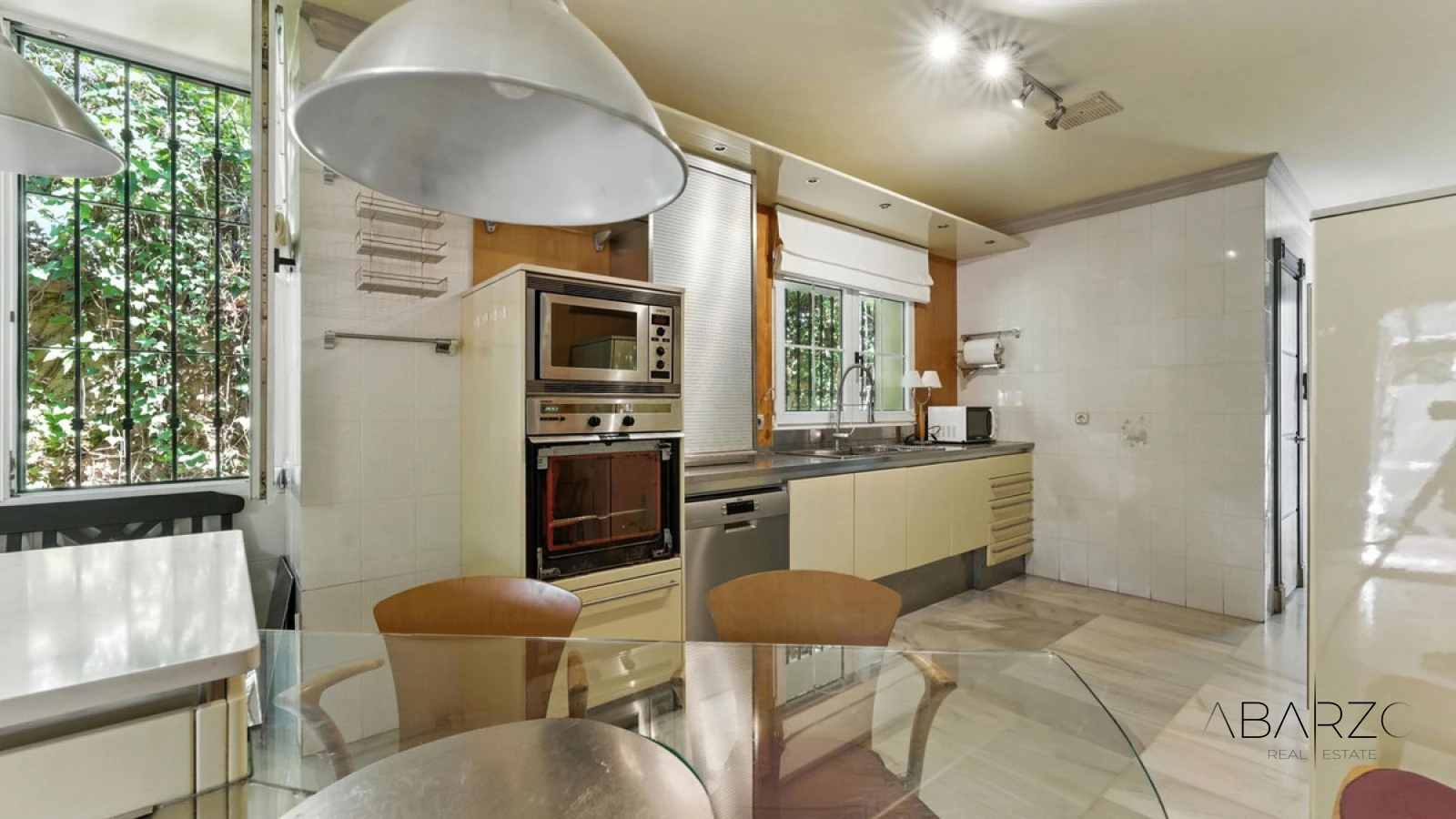 Villa andaluza con piscina y vistas panorámicas en Marbella — interior, Marbella Centro, Marbella (21 of 43)