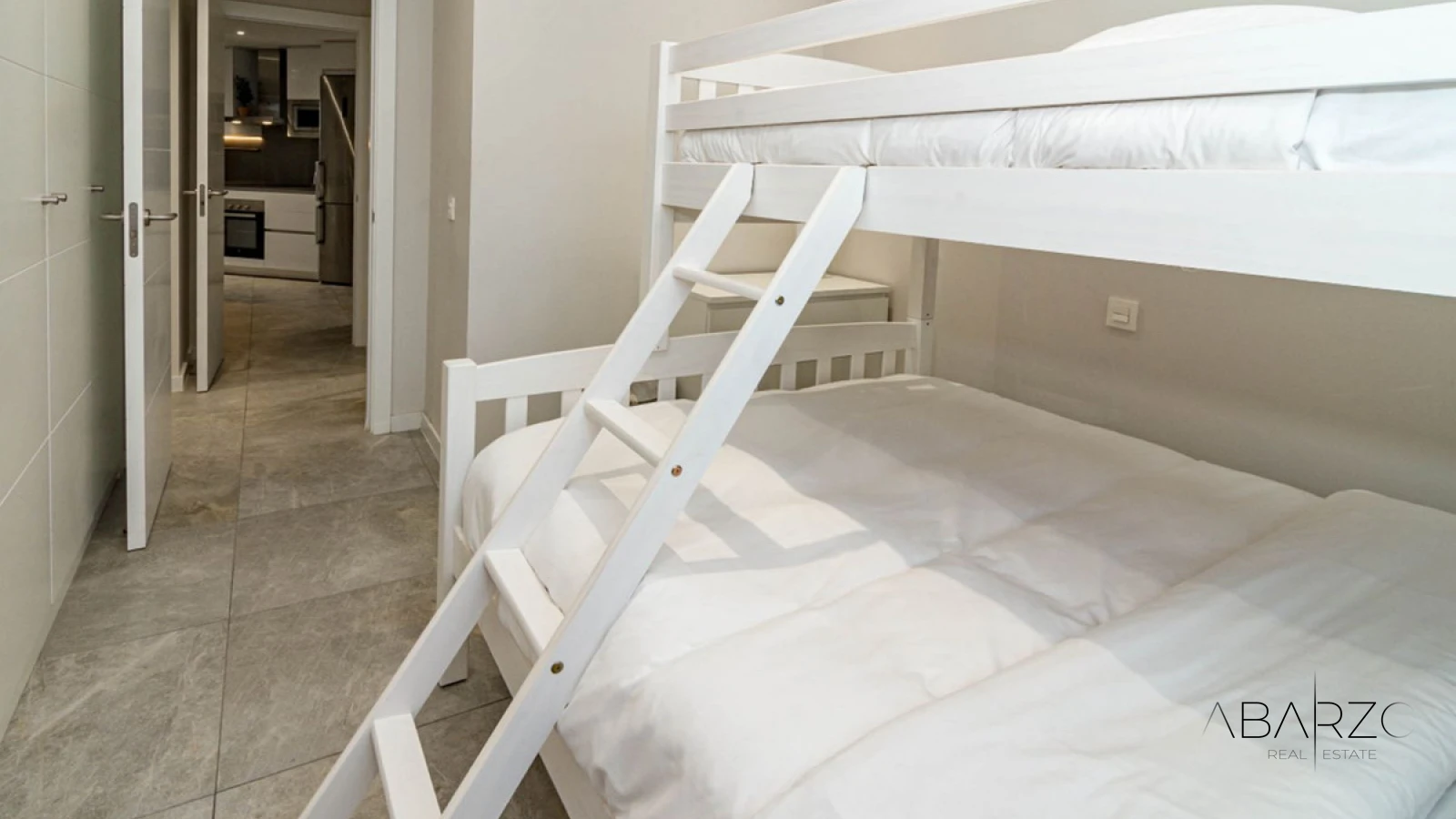 Apartamento con terrazas y estacionamiento en Marbella cerca del Paseo Marítimo — interior, Marbella Centro, Marbella (12 of 18)
