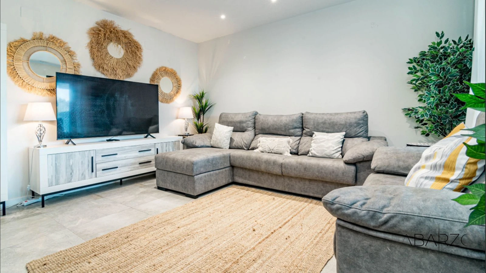 Apartamento con terrazas y estacionamiento en Marbella cerca del Paseo Marítimo — interior, Marbella Centro, Marbella (5 of 18)