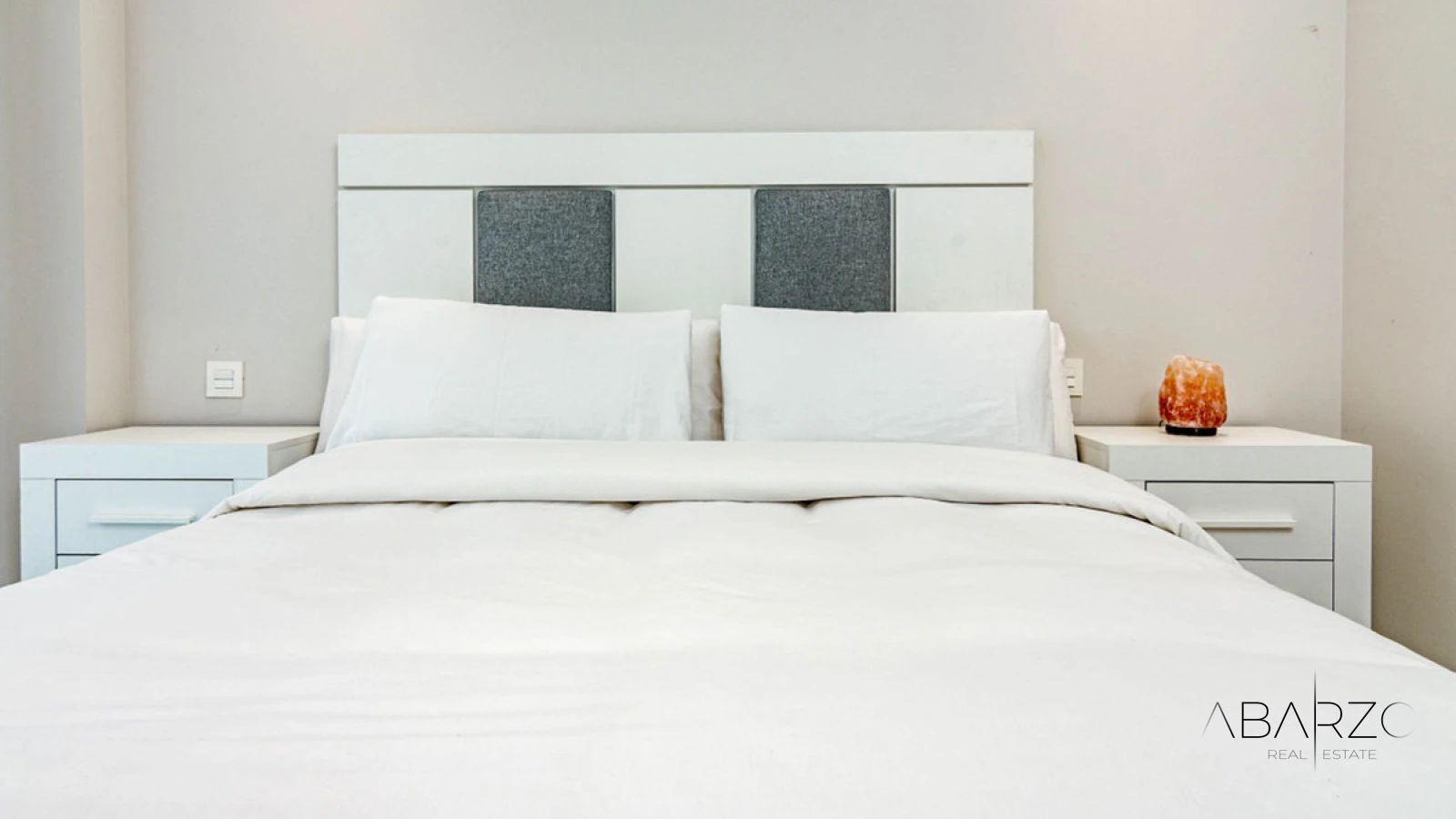 Apartamento con terrazas y estacionamiento en Marbella cerca del Paseo Marítimo — interior, Marbella Centro, Marbella (3 of 18)