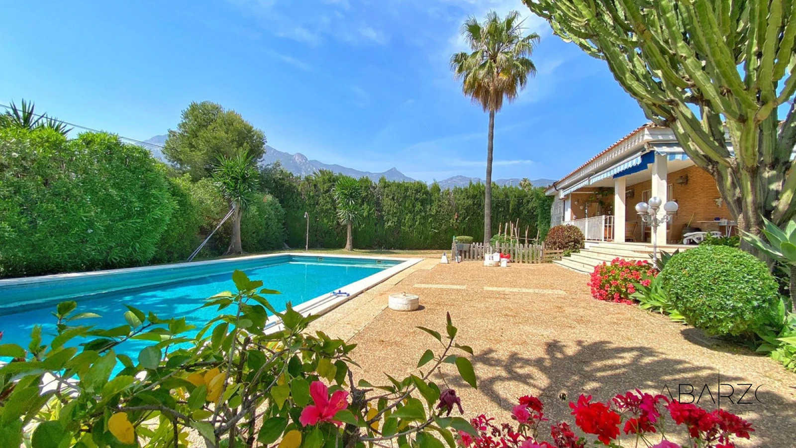 Impresionante Villa Independiente en el Centro de Marbella con Vistas al Mar y Amplios Espacios — interior, Marbella Centro, Marbella (3 of 45)