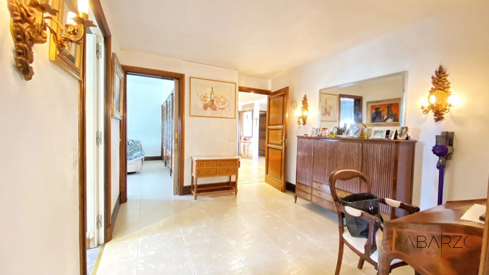 Impresionante Villa Independiente en el Centro de Marbella con Vistas al Mar y Amplios Espacios — interior, Marbella Centro, Marbella (36 of 45)