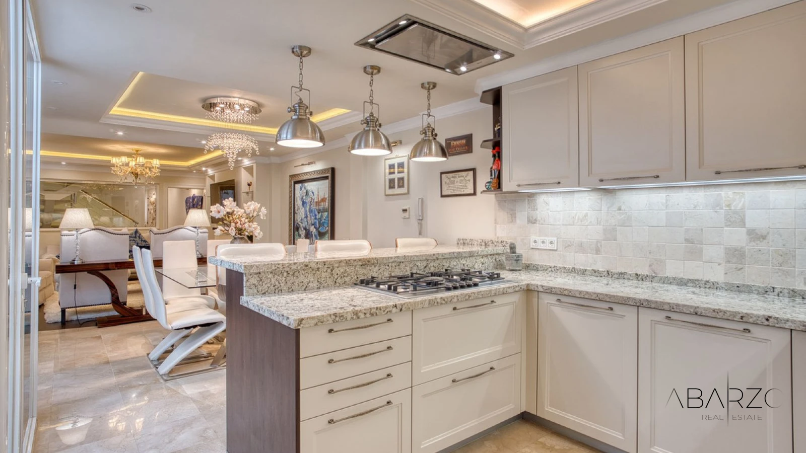 Elegant house in Marbella center, near old town, promenade, and beaches — interior, Marbella Centro, Marbella (9 of 44)
