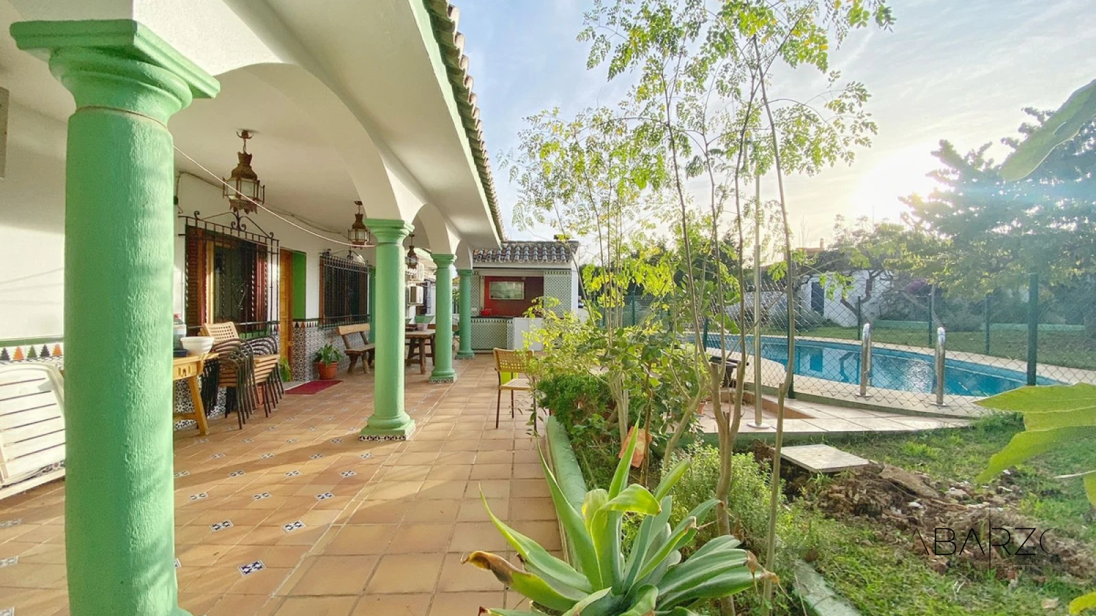Amplia villa independiente en zona exclusiva de Marbella con gran jardín y piscina — interior, Marbella Centro, Marbella (6 of 21)