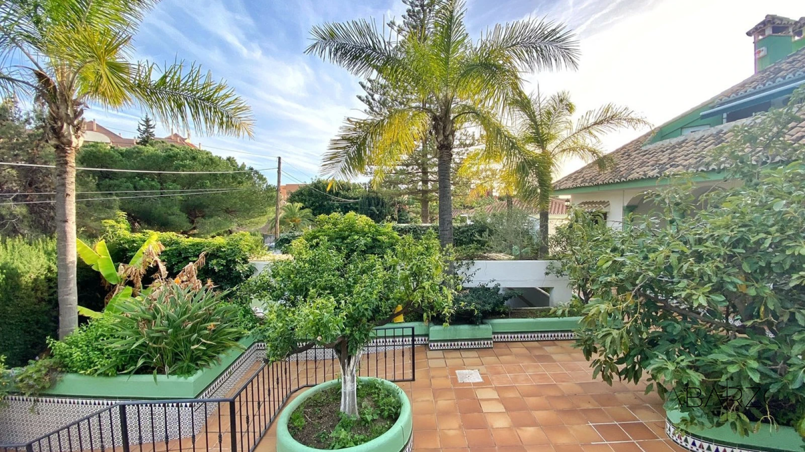 Amplia villa independiente en zona exclusiva de Marbella con gran jardín y piscina — interior, Marbella Centro, Marbella (20 of 21)
