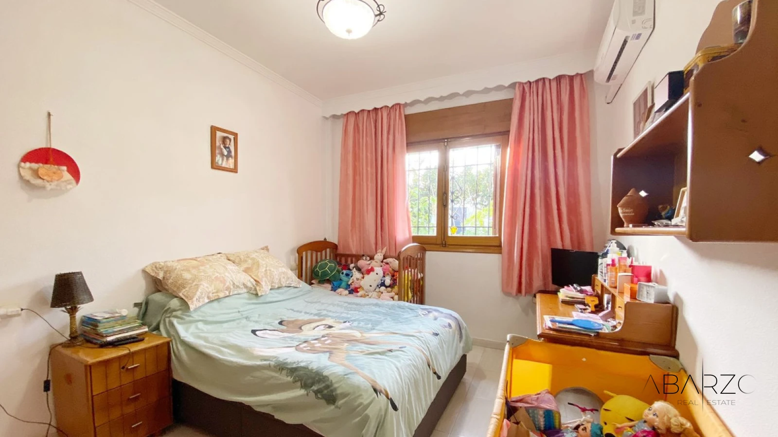 Amplia villa independiente en zona exclusiva de Marbella con gran jardín y piscina — interior, Marbella Centro, Marbella (13 of 21)