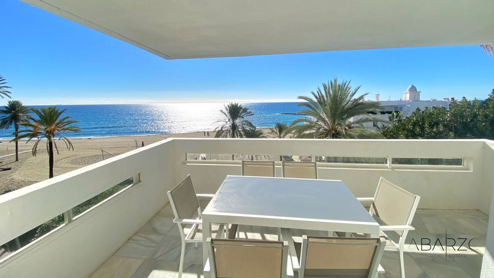 Beachfront Apartment in Marbella with Sea Views and Spacious Terrace — interior, Marbella Centro, Marbella (2 of 39)
