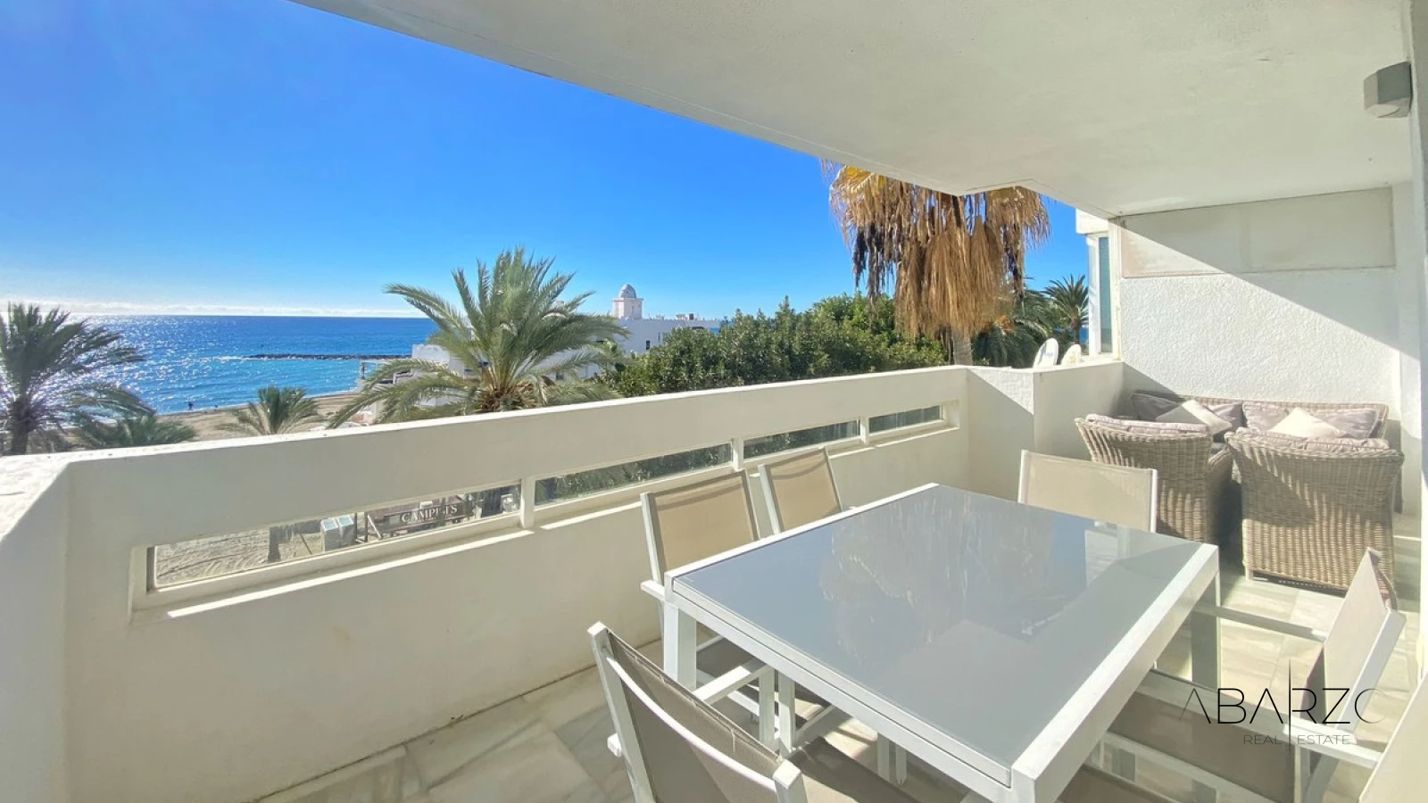 Beachfront Apartment in Marbella with Sea Views and Spacious Terrace — interior, Marbella Centro, Marbella (24 of 39)