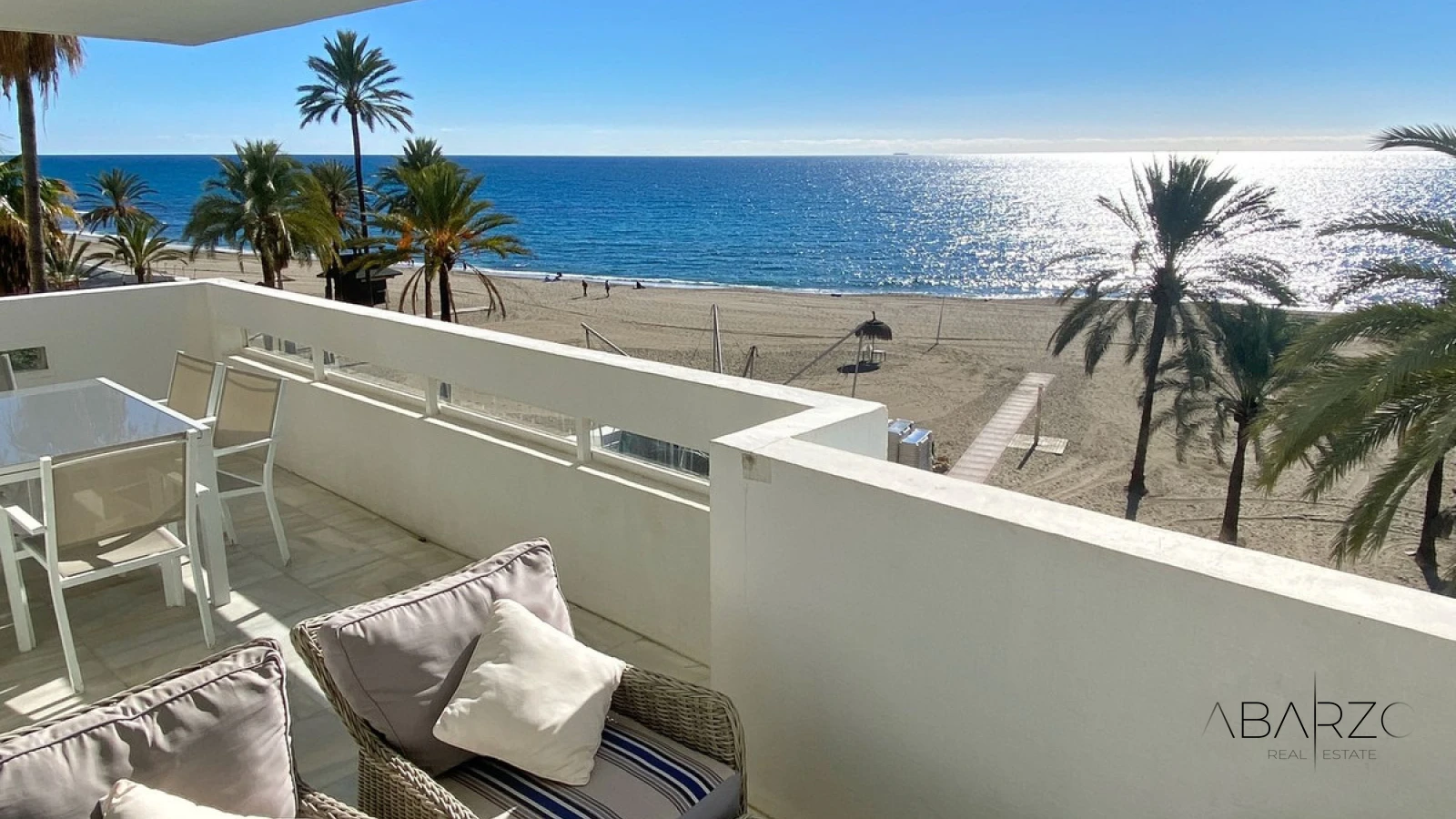 Beachfront Apartment in Marbella with Sea Views and Spacious Terrace — interior, Marbella Centro, Marbella (21 of 39)