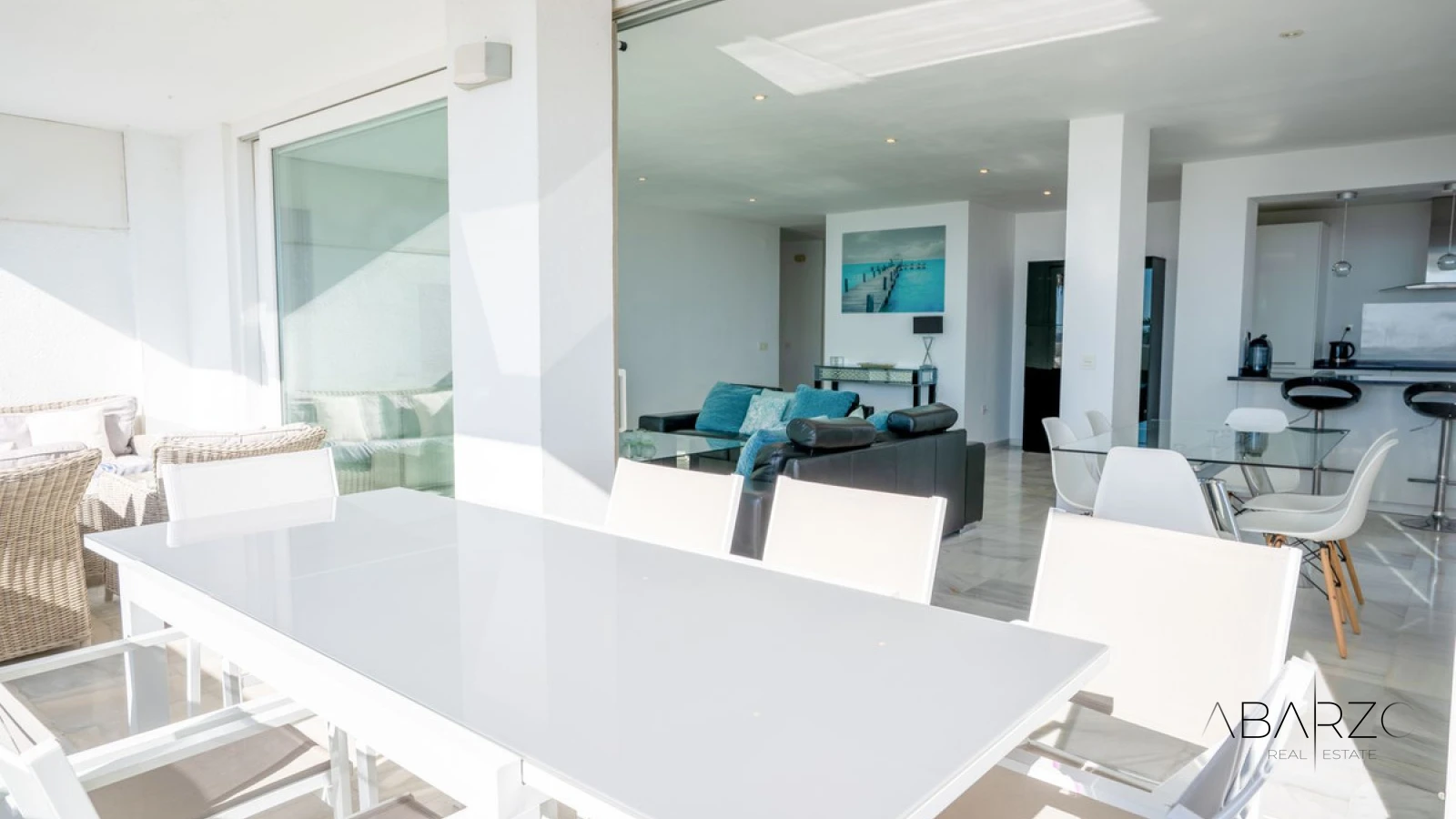 Beachfront Apartment in Marbella with Sea Views and Spacious Terrace — interior, Marbella Centro, Marbella (18 of 39)