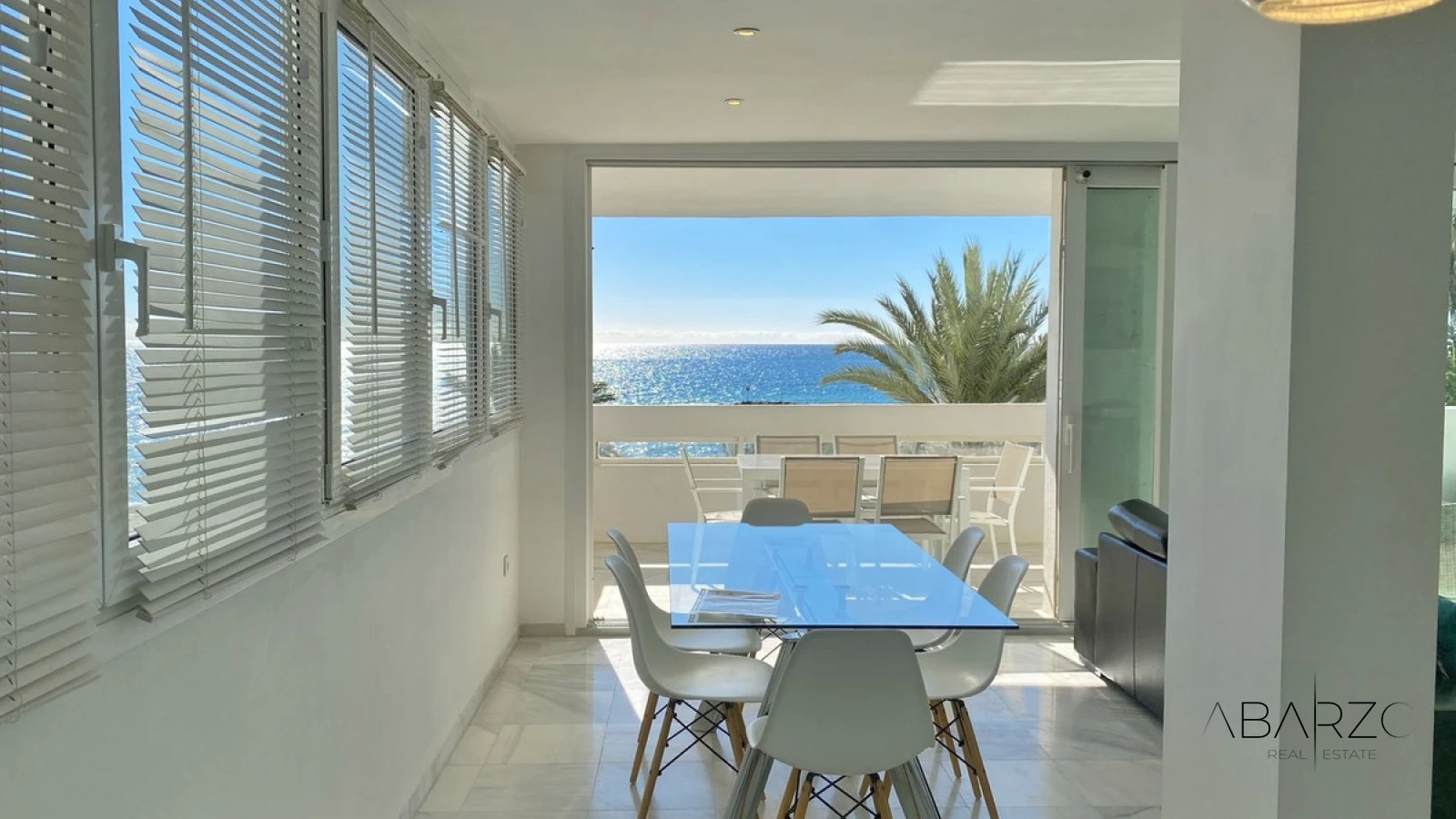 Beachfront Apartment in Marbella with Sea Views and Spacious Terrace — interior, Marbella Centro, Marbella (15 of 39)