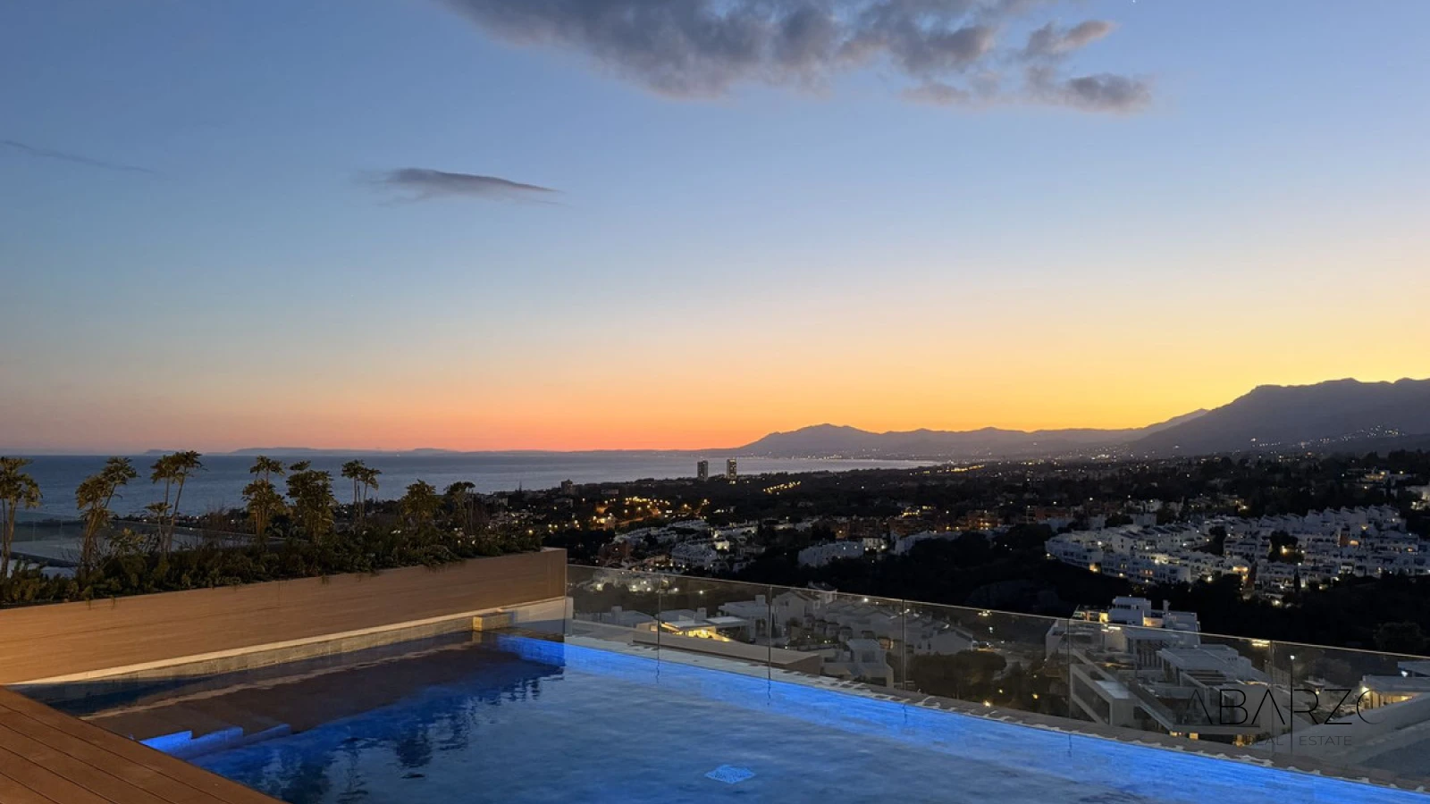 Penthouse in Sunset, Artola Alta Marbella with Infinity Pool and Sea Views — interior, Marbella East, Marbella (19 of 19)