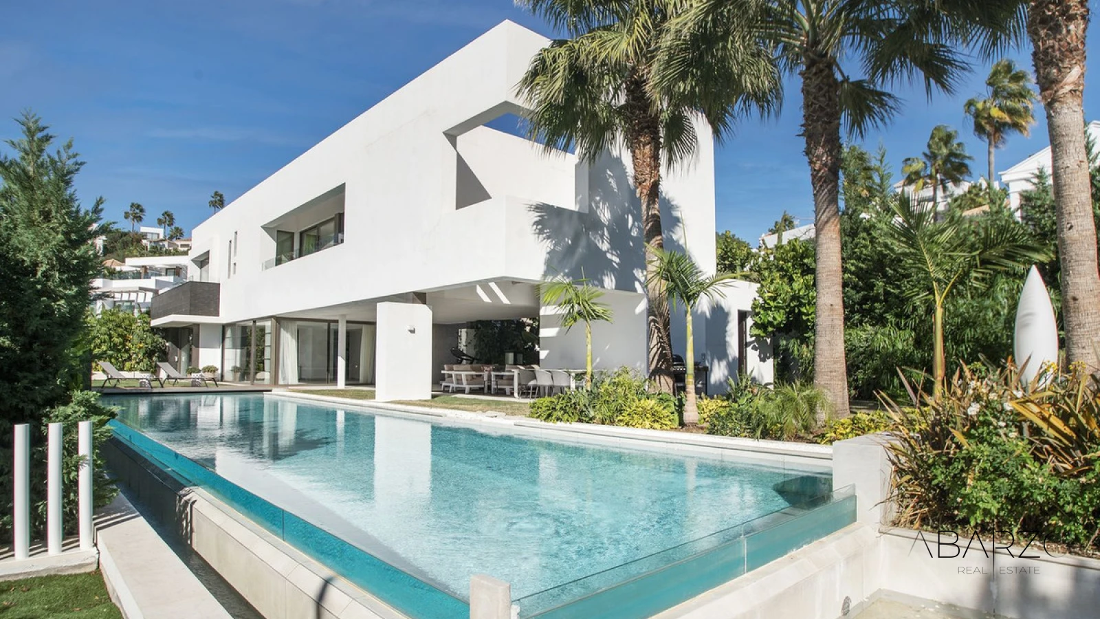 Villa with Sauna and Pool in Spacious Modern Design — luxury property for sale in Benahavís