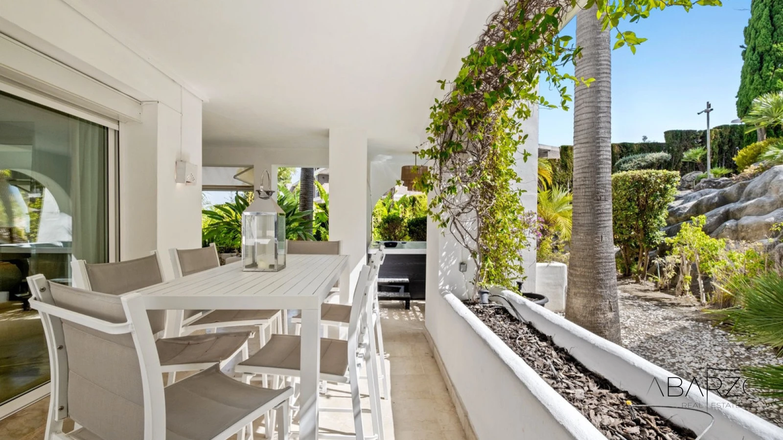 Apartamento con jacuzzi y jardín en Rio Real Golf — interior, Marbella East, Marbella (3 of 23)