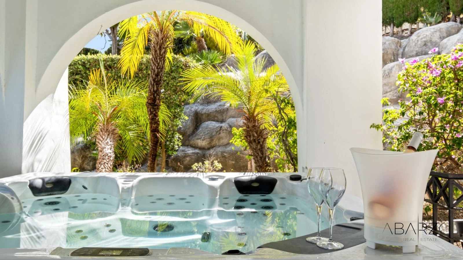 Apartamento con jacuzzi y jardín en Rio Real Golf — interior, Marbella East, Marbella (2 of 23)