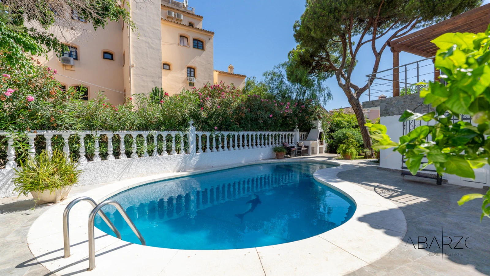 Fully Renovated Villa in Marbesa, Marbella East with Sea Views and Private Pool — interior, Marbella East, Marbella (43 of 48)