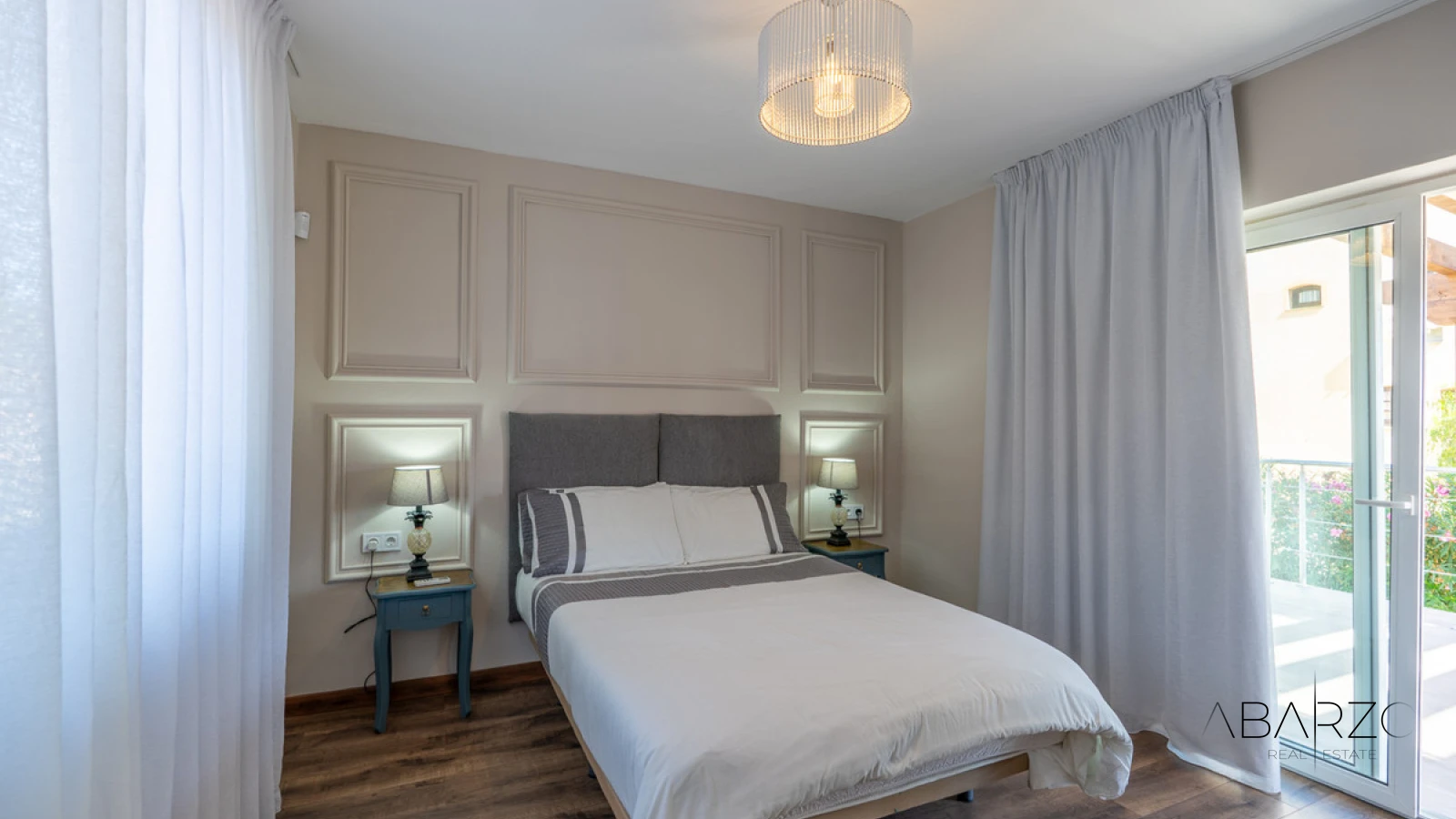 Fully Renovated Villa in Marbesa, Marbella East with Sea Views and Private Pool — interior, Marbella East, Marbella (31 of 48)