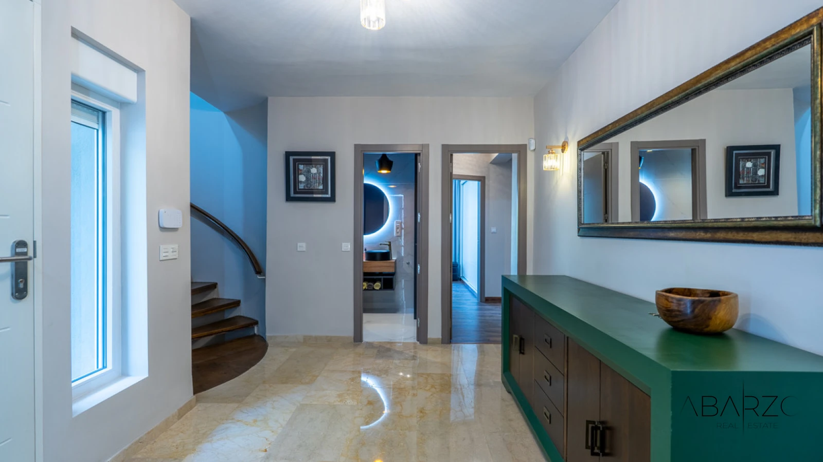 Fully Renovated Villa in Marbesa, Marbella East with Sea Views and Private Pool — interior, Marbella East, Marbella (8 of 48)
