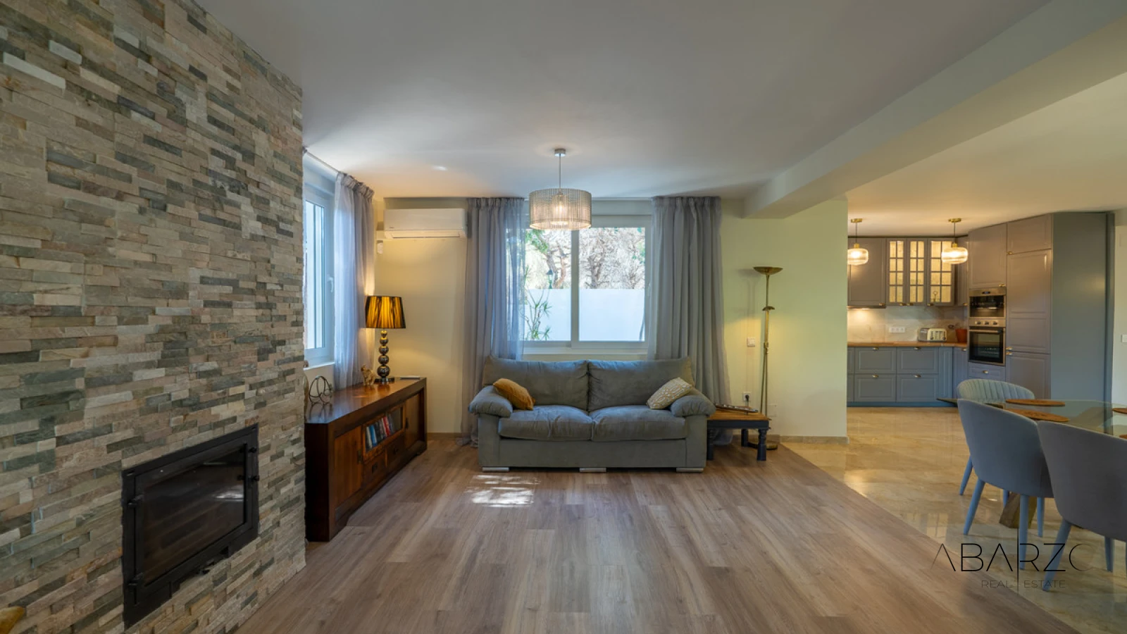 Fully Renovated Villa in Marbesa, Marbella East with Sea Views and Private Pool — interior, Marbella East, Marbella (11 of 48)