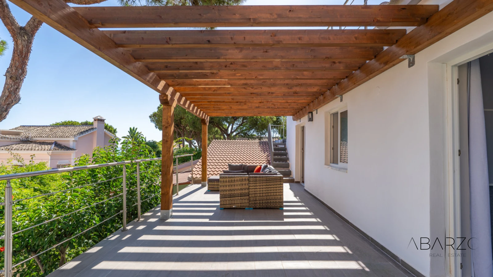 Fully Renovated Villa in Marbesa, Marbella East with Sea Views and Private Pool — interior, Marbella East, Marbella (36 of 48)