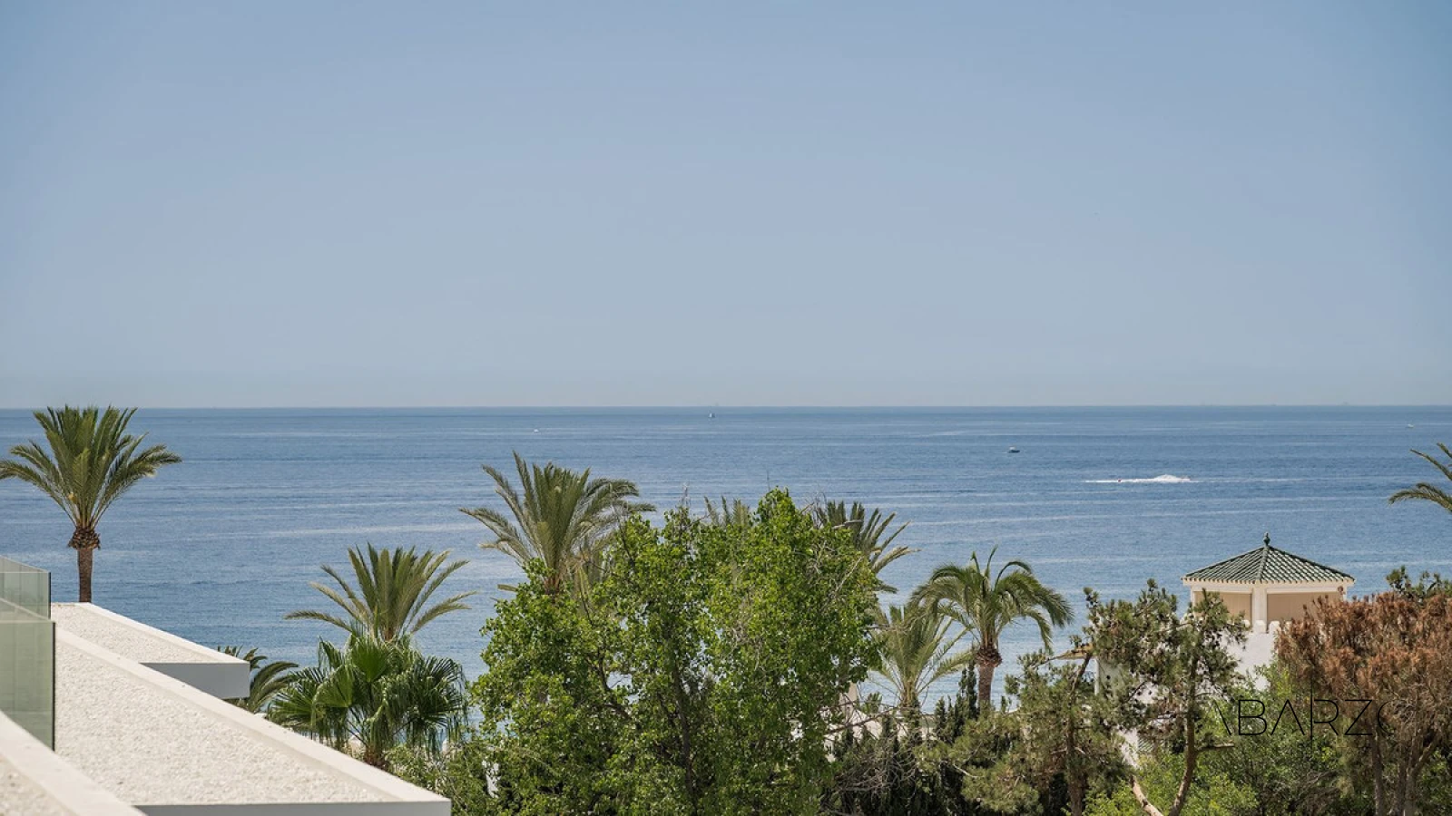 Villa de lujo con ascensor privado y vistas al mar desde la azotea en Marbella — interior, The Golden Mile, Marbella (26 of 43)