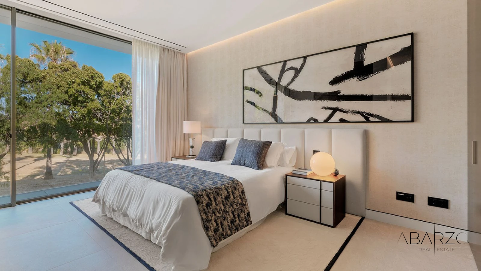 Villa de lujo con ascensor privado y vistas al mar desde la azotea en Marbella — interior, The Golden Mile, Marbella (19 of 43)
