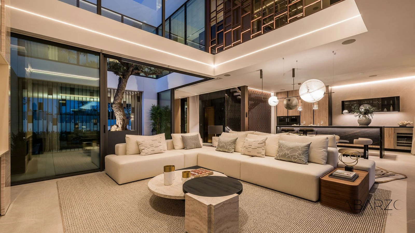 Villa de lujo con ascensor privado y vistas al mar desde la azotea en Marbella — interior, The Golden Mile, Marbella (30 of 43)
