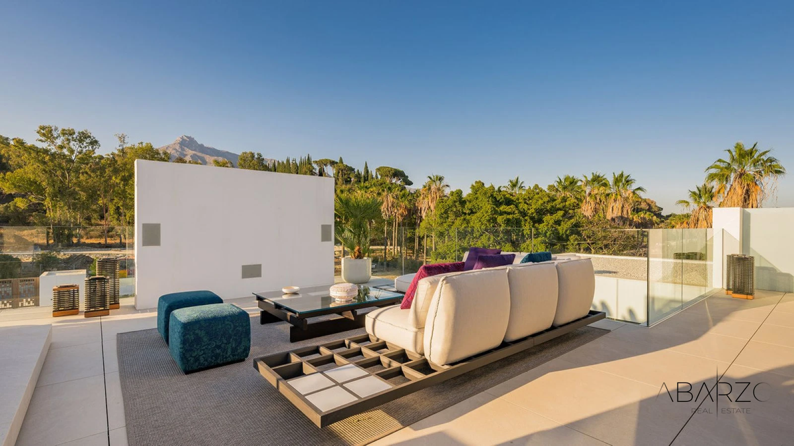 Villa de lujo con ascensor privado y vistas al mar desde la azotea en Marbella — interior, The Golden Mile, Marbella (23 of 43)