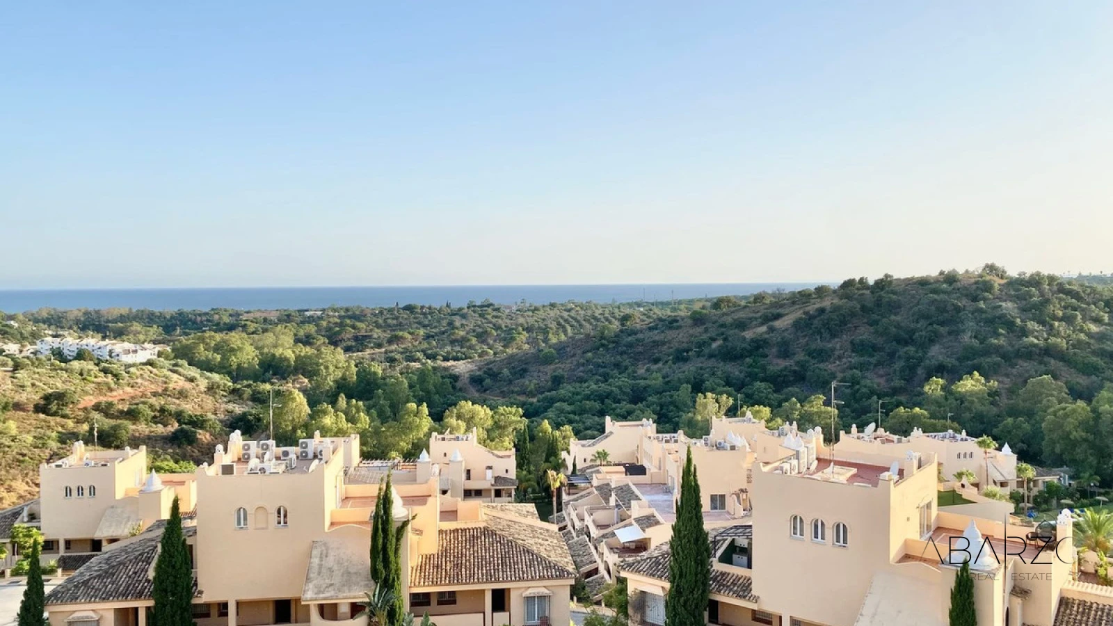 Duplex Penthouse in Elviria, Marbella with Sea Views and Spacious Terrace — interior, Marbella East, Marbella (29 of 29)