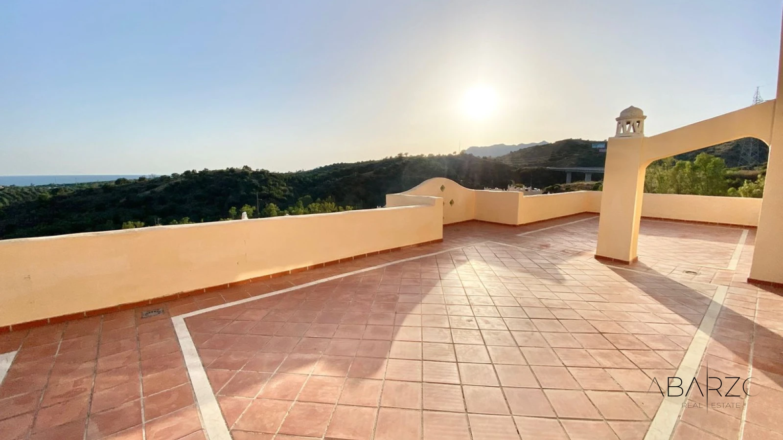 Duplex Penthouse in Elviria, Marbella with Sea Views and Spacious Terrace — interior, Marbella East, Marbella (21 of 29)