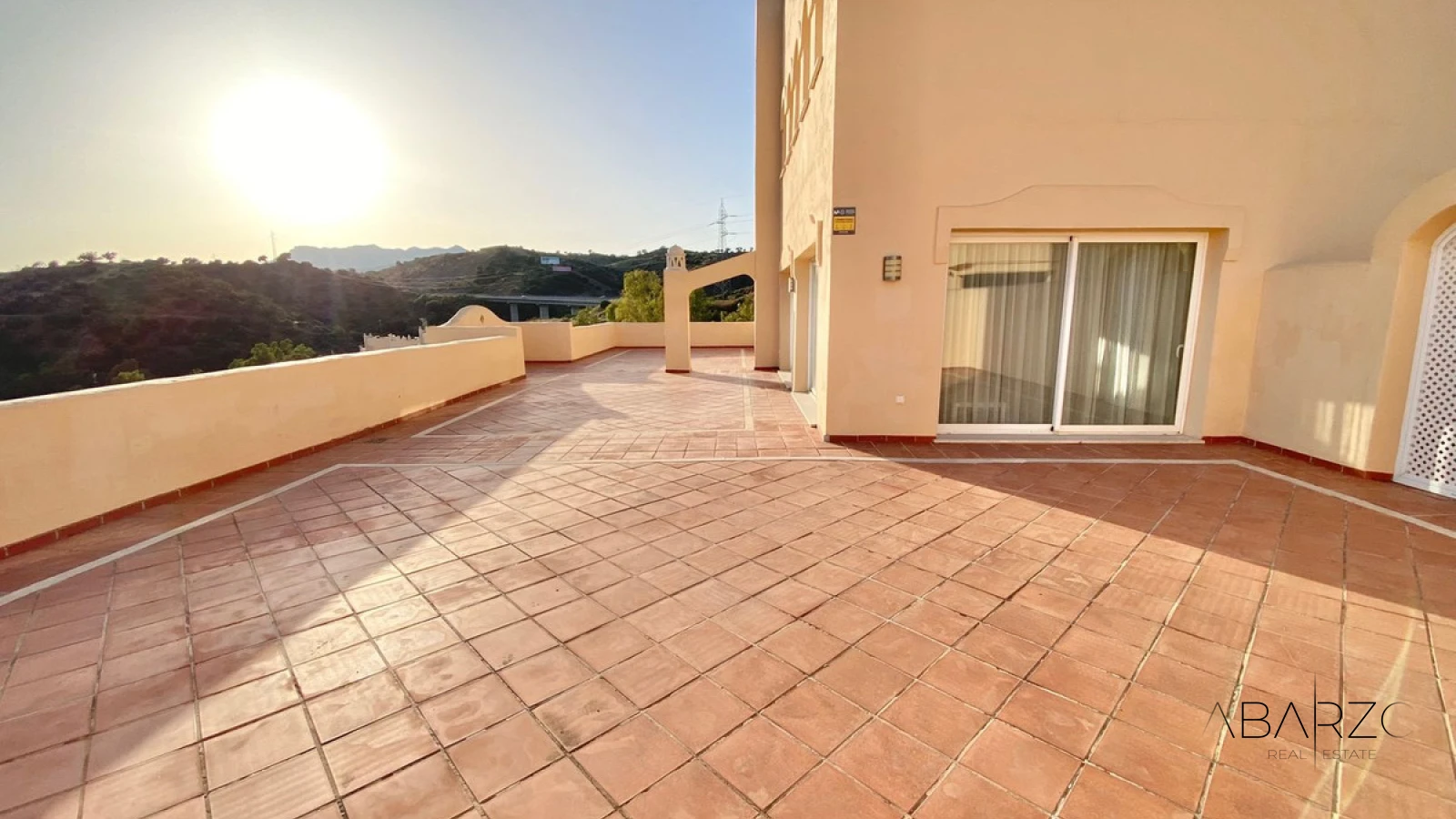 Duplex Penthouse in Elviria, Marbella with Sea Views and Spacious Terrace — interior, Marbella East, Marbella (27 of 29)