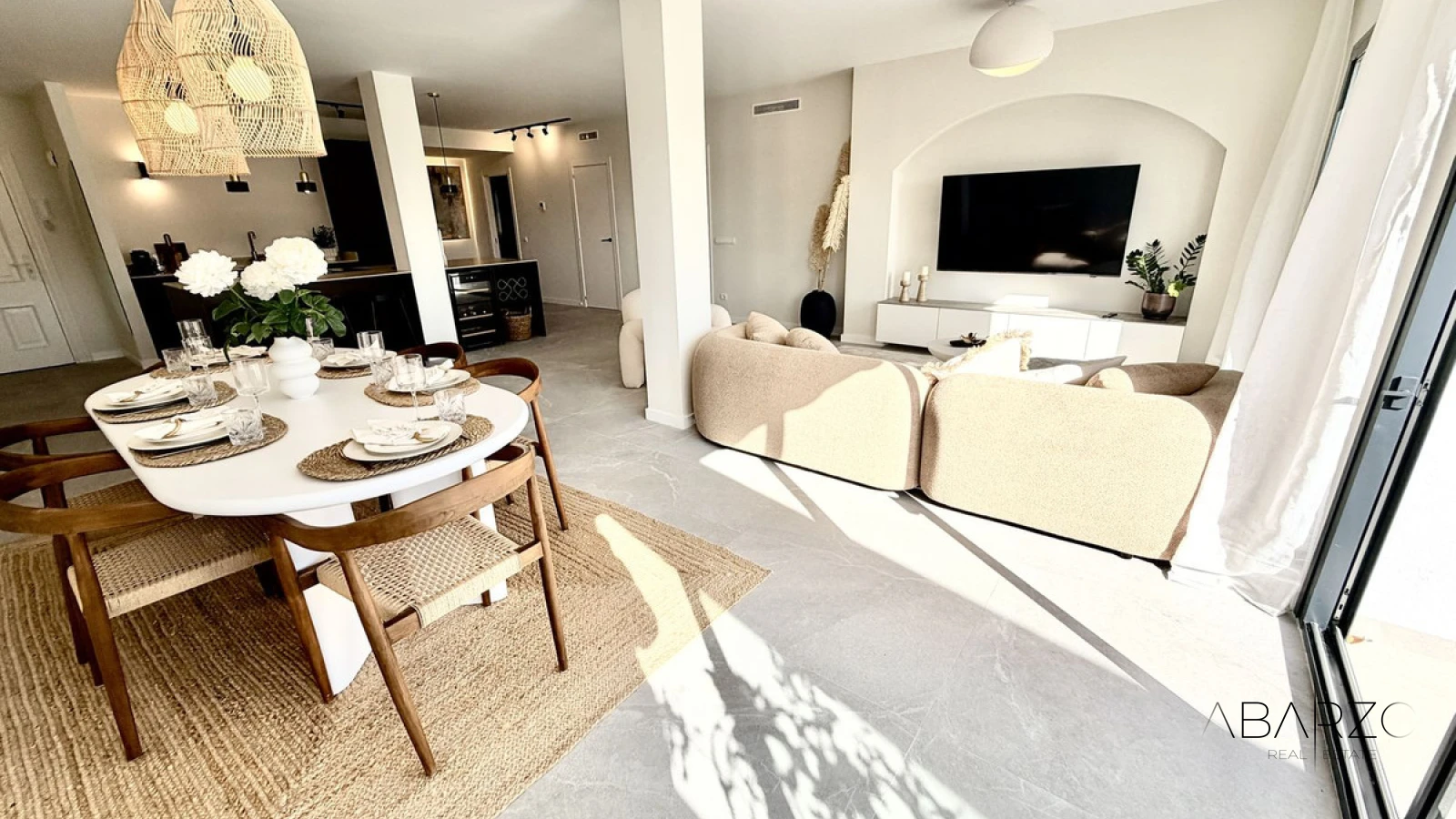 Apartment in La Quinta, Benahavís with Panoramic Sea and Golf Views — interior, La Quinta, Benahavís (7 of 25)