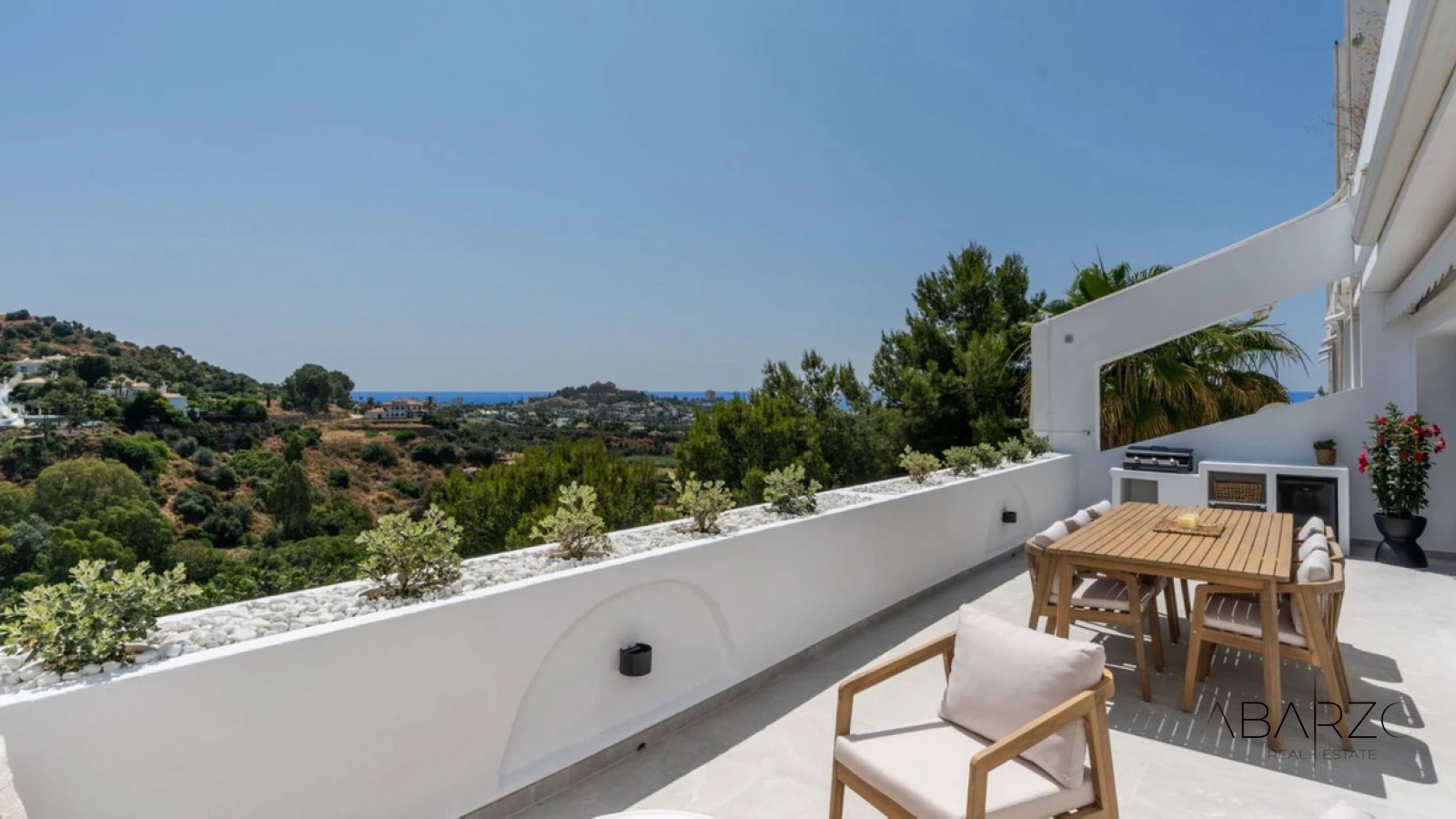 Apartment in La Quinta, Benahavís with Panoramic Sea and Golf Views — interior, La Quinta, Benahavís (2 of 25)