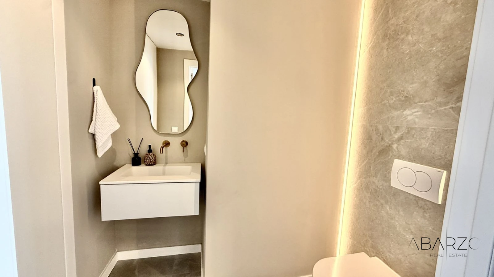 Apartment in La Quinta, Benahavís with Panoramic Sea and Golf Views — interior, La Quinta, Benahavís (15 of 25)