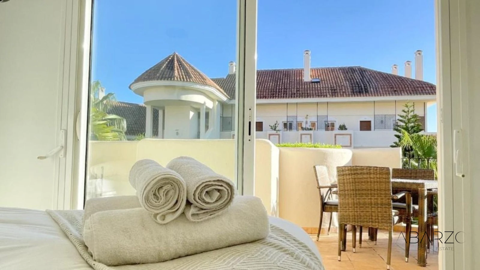 Renovated Apartment in Prestigious Nueva Andalucía, Marbella with Sea Views — interior, Nueva Andalucía, Marbella (13 of 25)