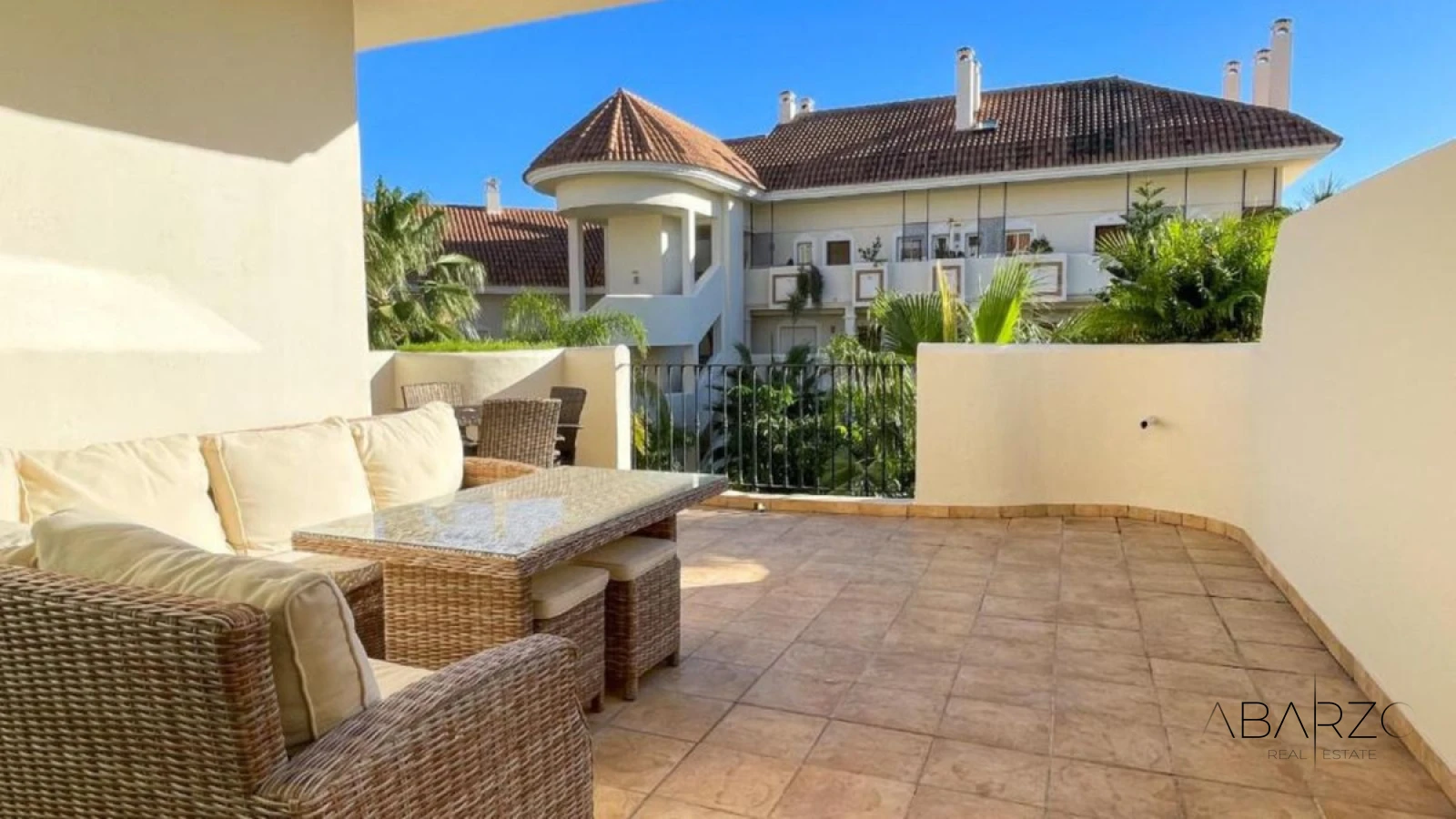 Renovated Apartment in Prestigious Nueva Andalucía, Marbella with Sea Views — interior, Nueva Andalucía, Marbella (3 of 25)