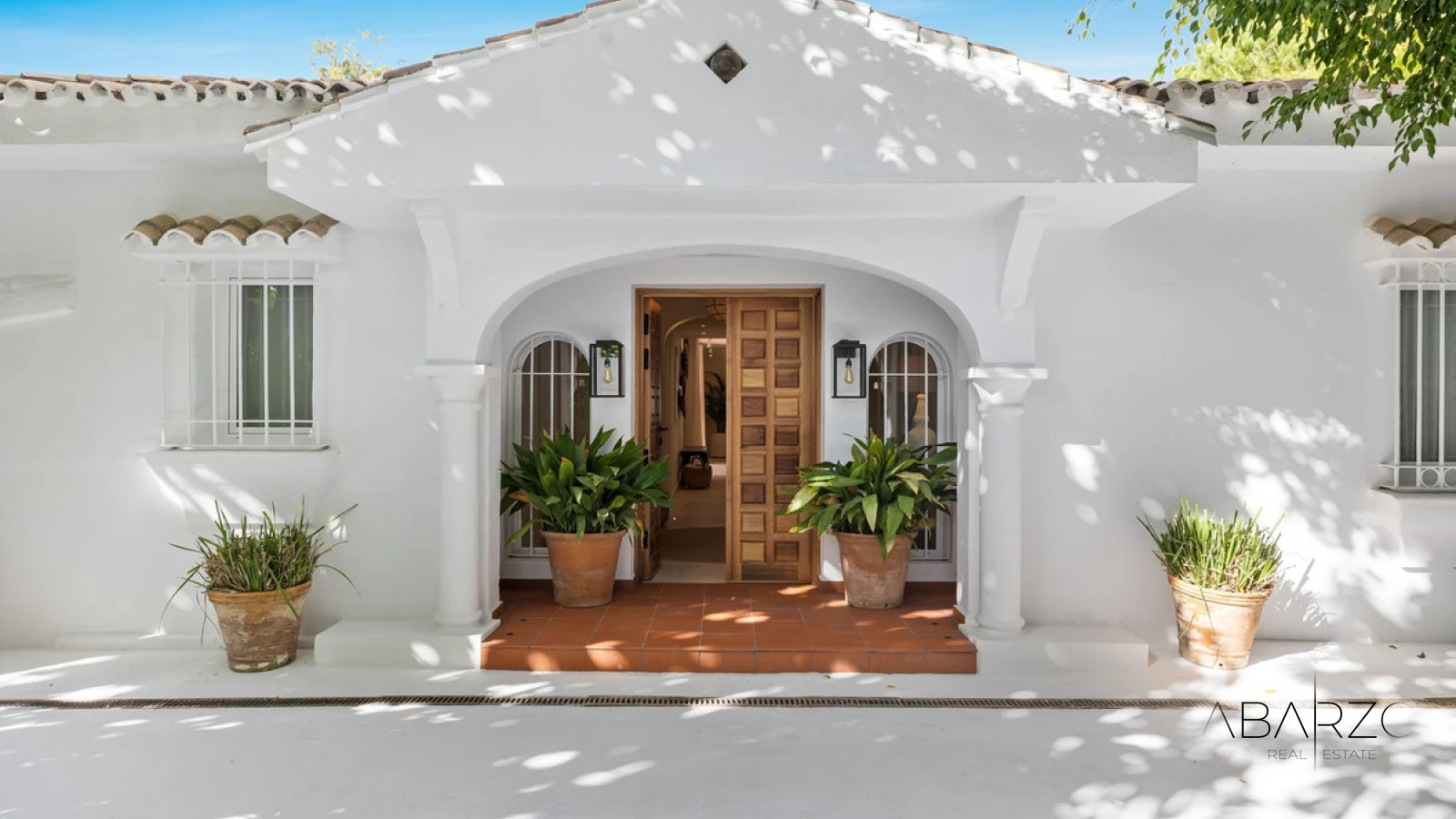 Villa de lujo de 3 dormitorios con vistas panorámicas en Hacienda las Chapas, Marbella — interior, Marbella East, Marbella (4 of 25)