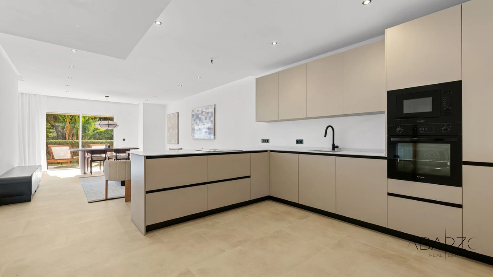 Ground Floor Apartment in Nueva Andalucía with Private Garden and Pool Access — interior, Nueva Andalucía, Marbella (13 of 35)