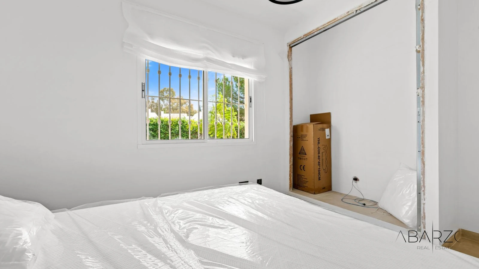 Ground Floor Apartment in Nueva Andalucía with Private Garden and Pool Access — interior, Nueva Andalucía, Marbella (28 of 35)