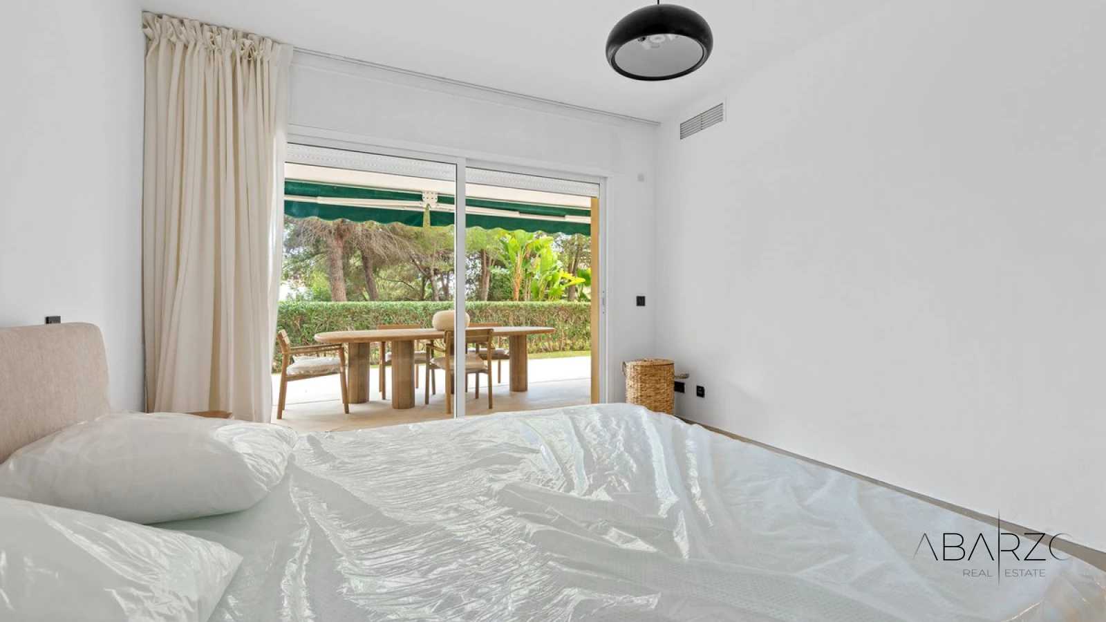 Ground Floor Apartment in Nueva Andalucía with Private Garden and Pool Access — interior, Nueva Andalucía, Marbella (25 of 35)