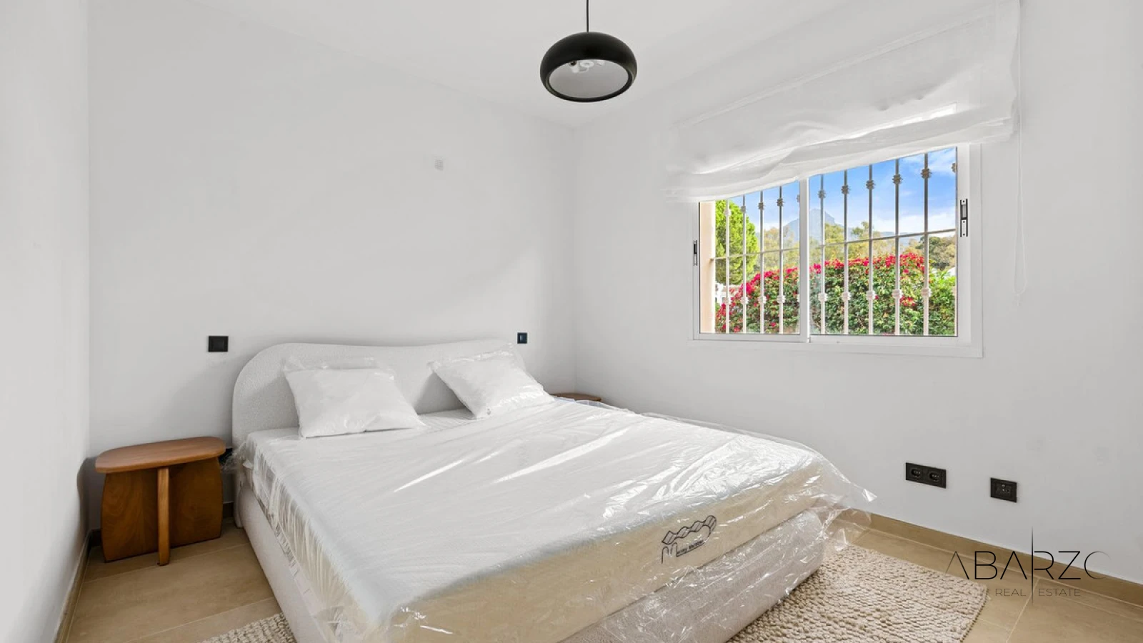 Ground Floor Apartment in Nueva Andalucía with Private Garden and Pool Access — interior, Nueva Andalucía, Marbella (27 of 35)