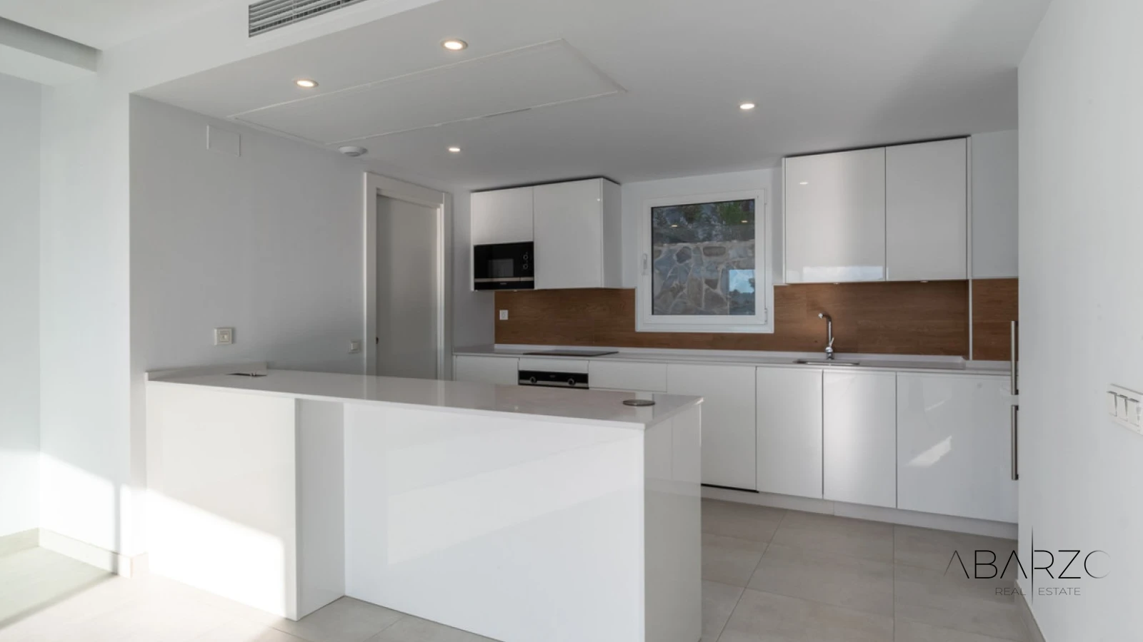 Contemporary Penthouse with Sea Views in Altos de los Monteros, Marbella — interior, Marbella East, Marbella (4 of 25)