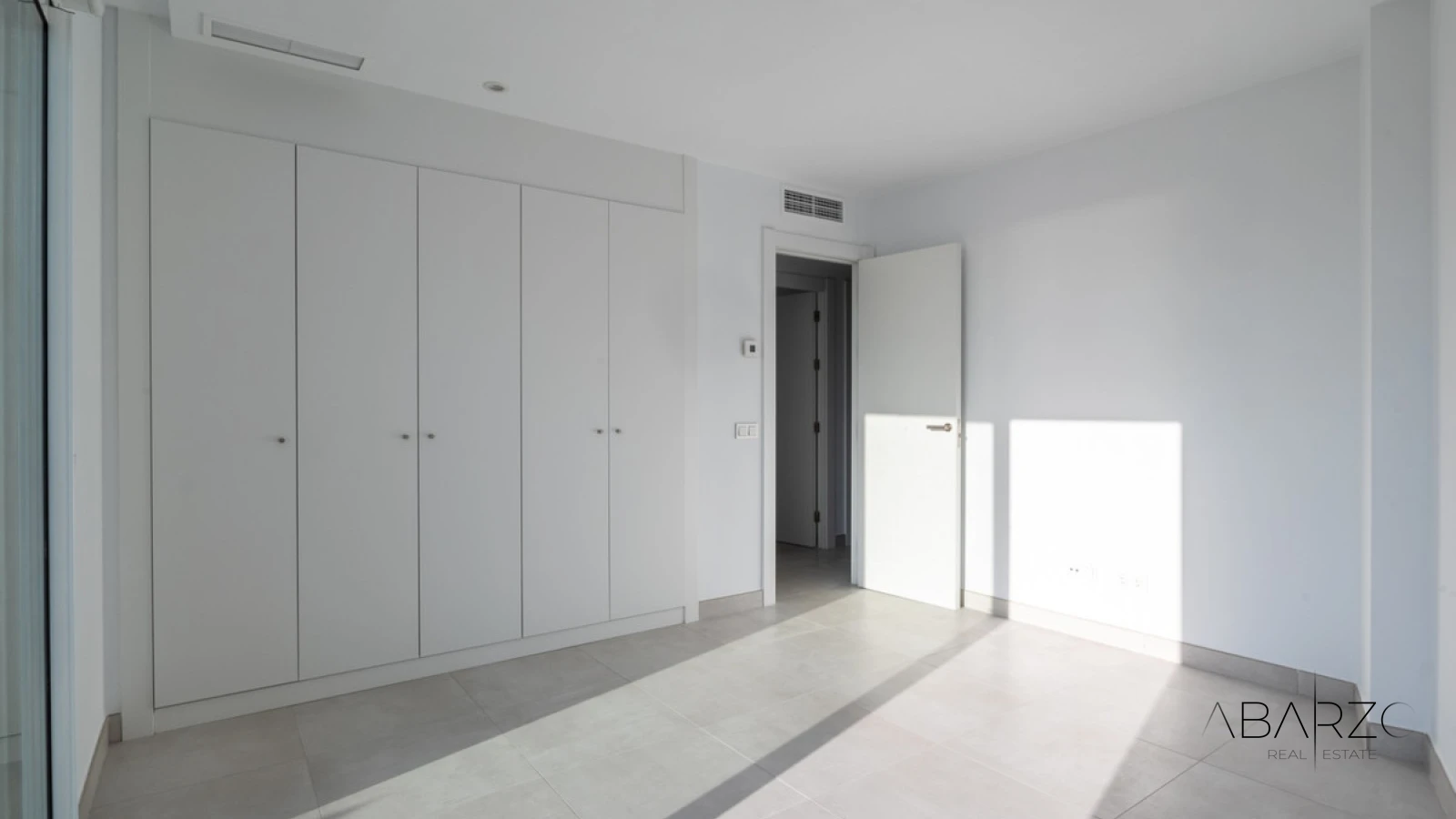 Contemporary Penthouse with Sea Views in Altos de los Monteros, Marbella — interior, Marbella East, Marbella (13 of 25)
