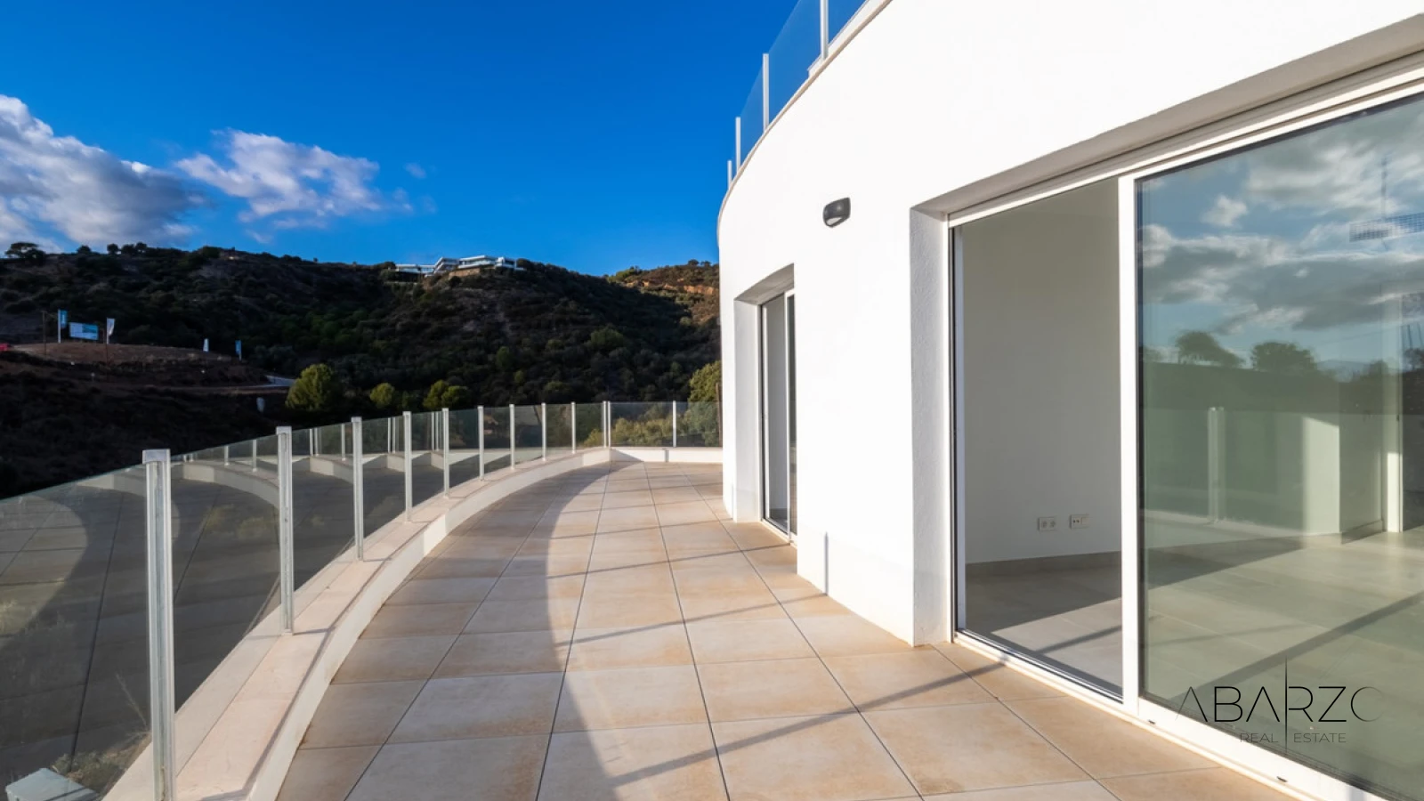 Contemporary Penthouse with Sea Views in Altos de los Monteros, Marbella — interior, Marbella East, Marbella (20 of 25)