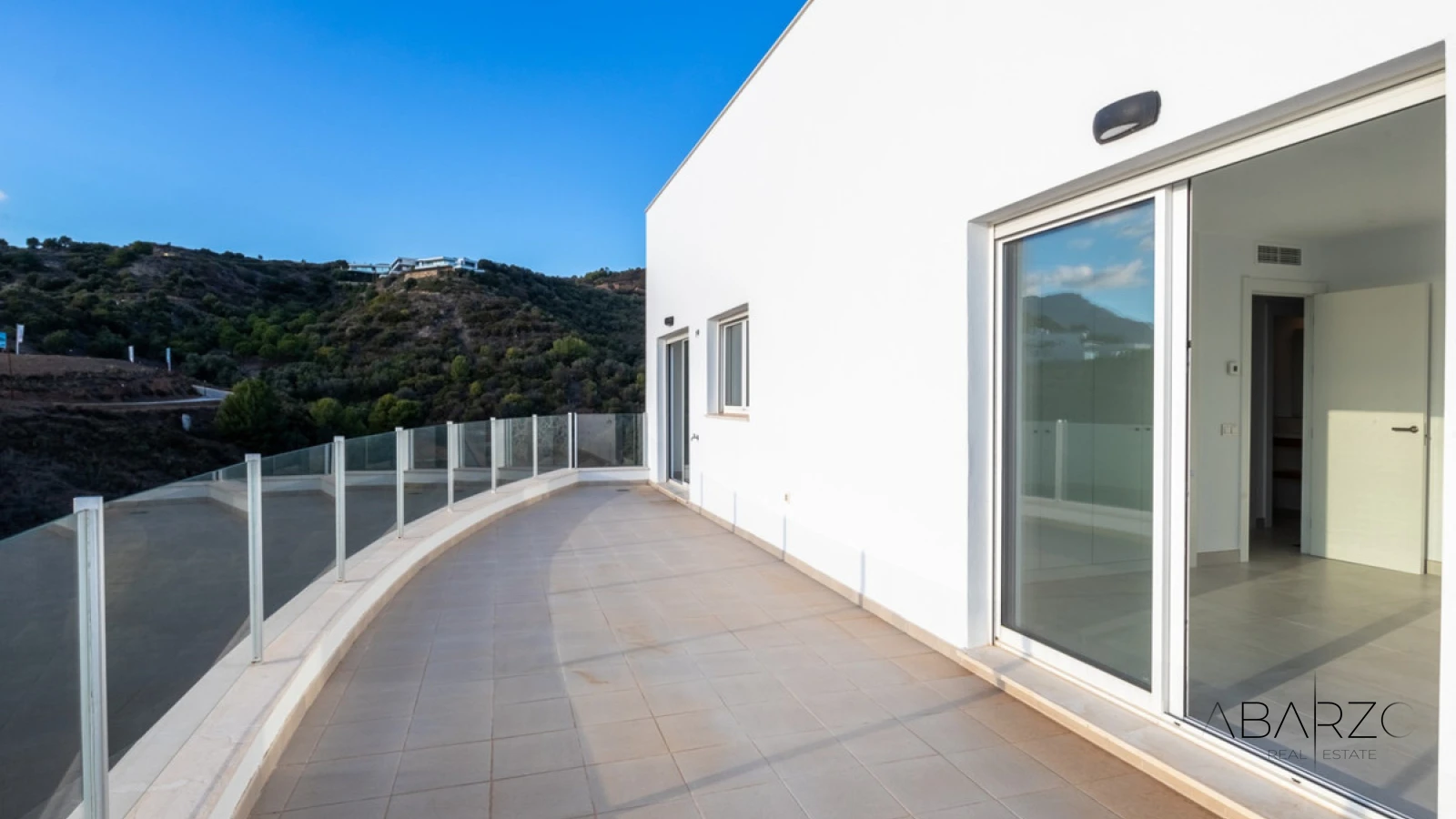 Contemporary Penthouse with Sea Views in Altos de los Monteros, Marbella — interior, Marbella East, Marbella (23 of 25)